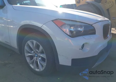 2014 BMW X1 xDrive28I из США, поврежденный, VIN WBAVL1C55EVR92668